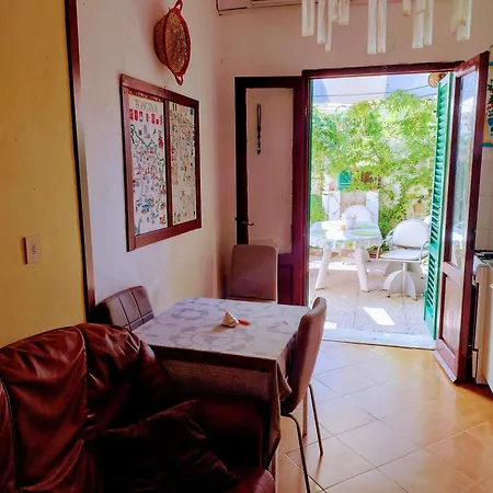 Apartment Chez L'homme Tranquille Arena Metato